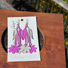Load image into Gallery viewer, Petunia