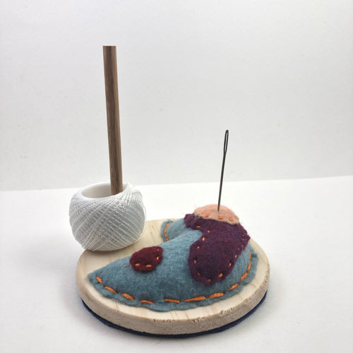 Pin Cushion/Thread Holder 3